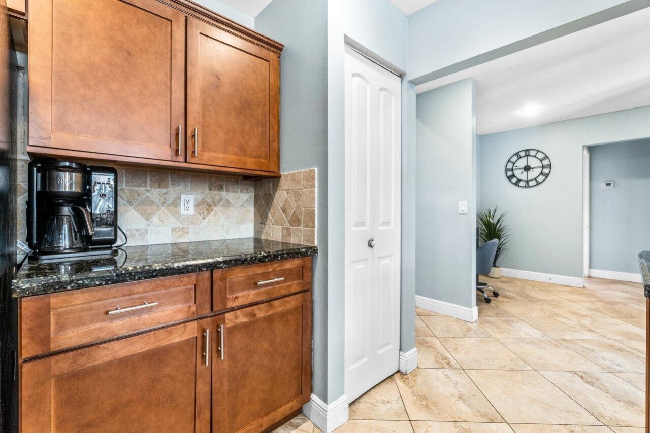 1352 Wyndcliff Drive, Wellington, FL 33414 Photo