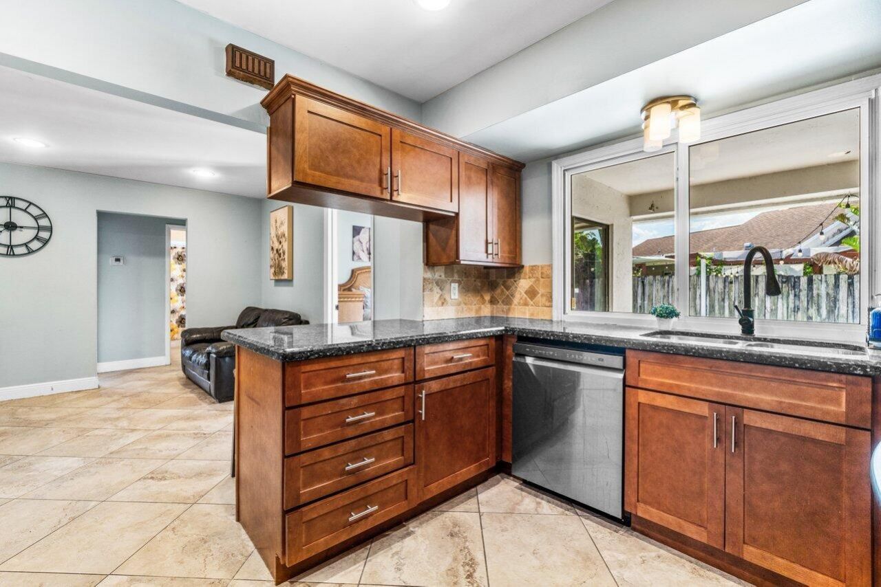 1352 Wyndcliff Drive, Wellington, FL 33414 Photo