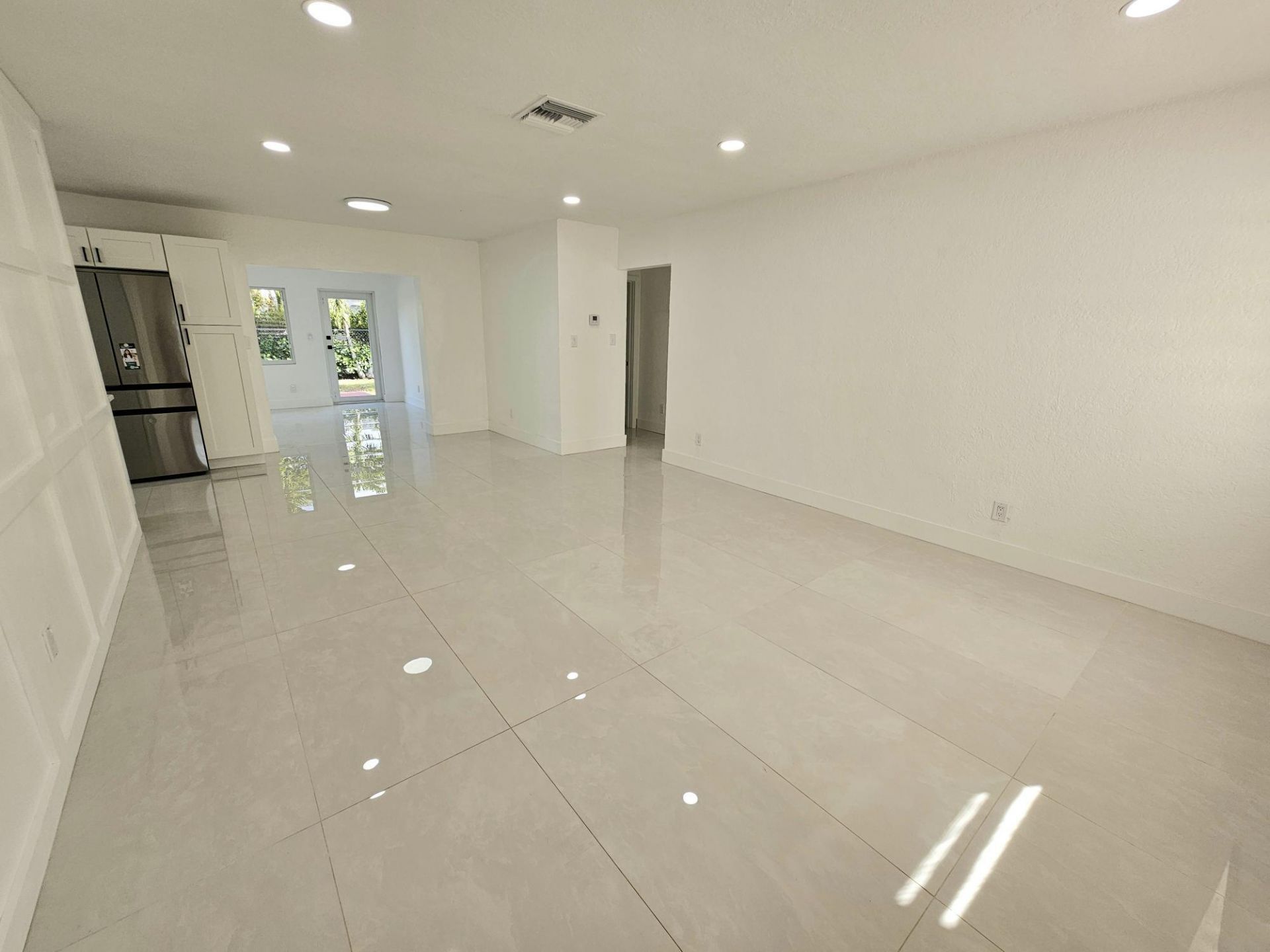 7304 Westwood Drive, Tamarac, FL 33321 Photo