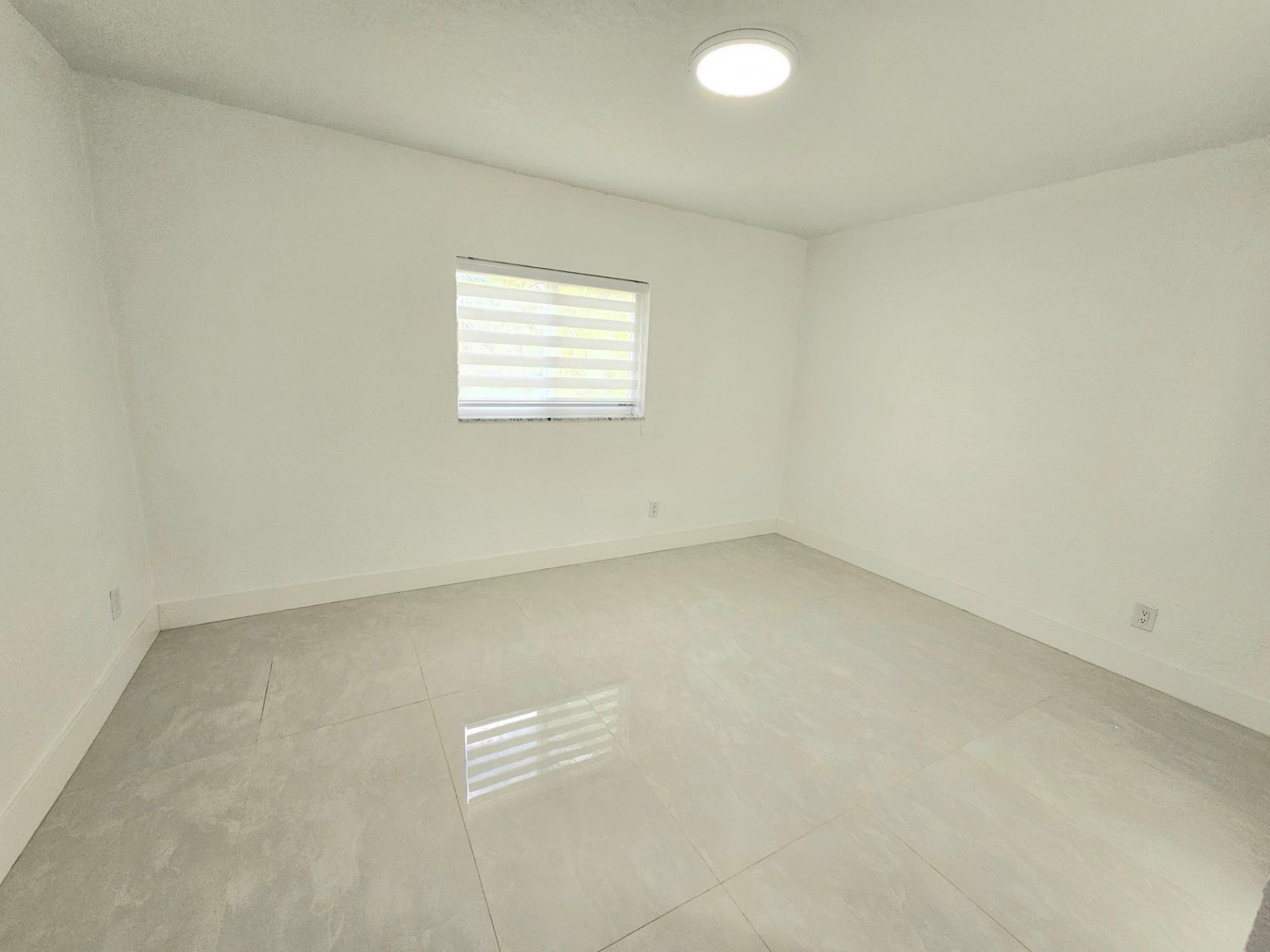 7304 Westwood Drive, Tamarac, FL 33321 Photo