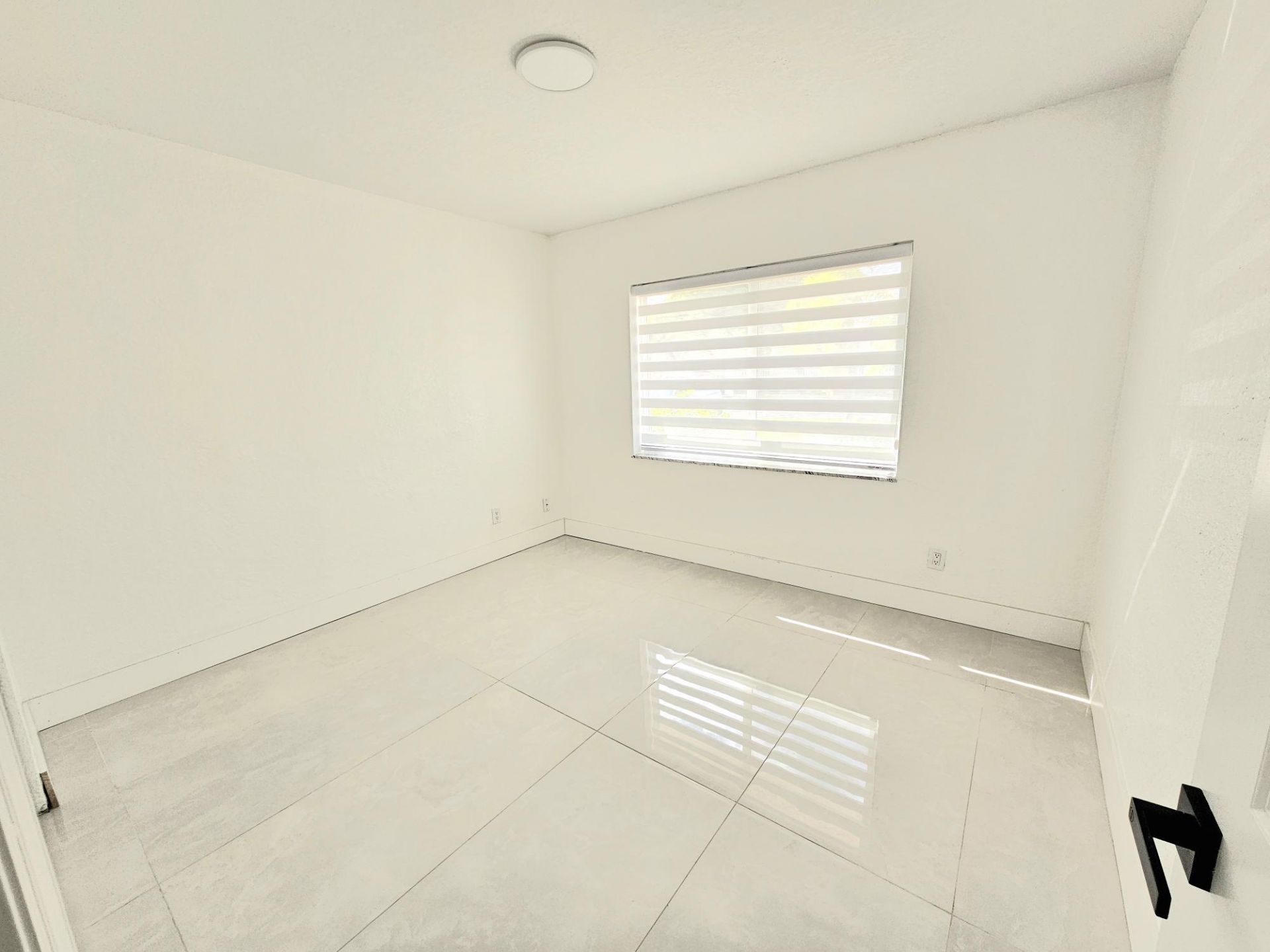 7304 Westwood Drive, Tamarac, FL 33321 Photo