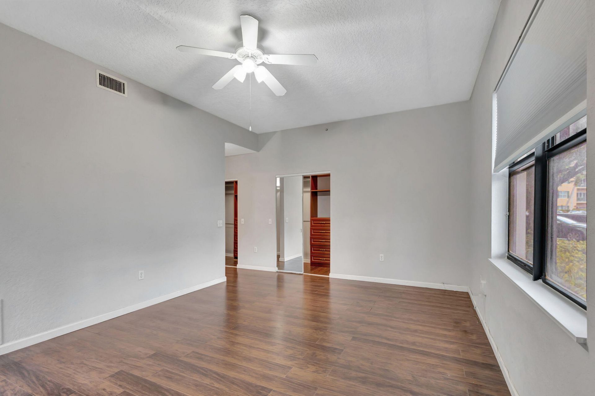 1620 Presidential Way, Unit 110, West Palm Beach, FL 33401 Photo