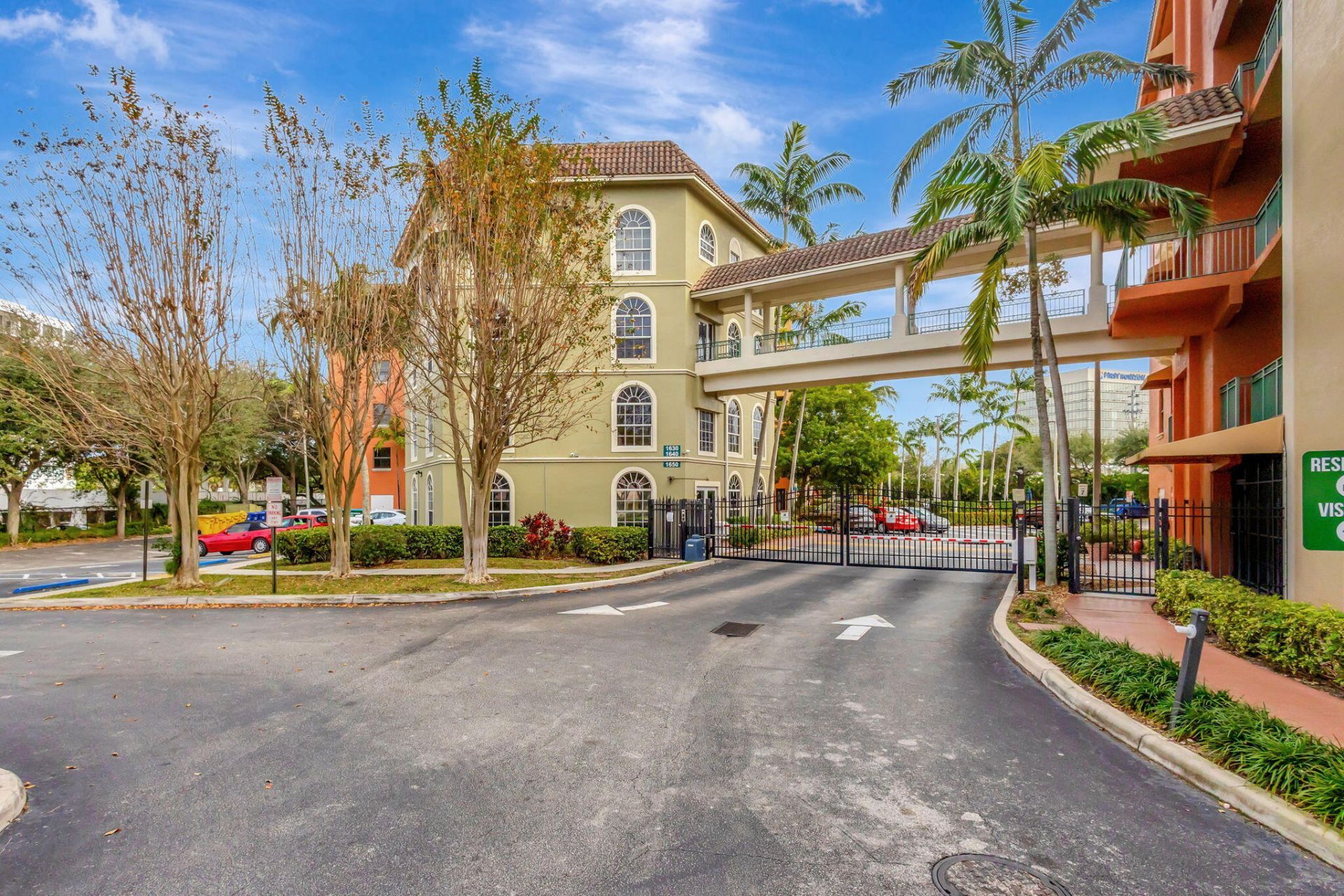 1620 Presidential Way, Unit 110, West Palm Beach, FL 33401 Photo