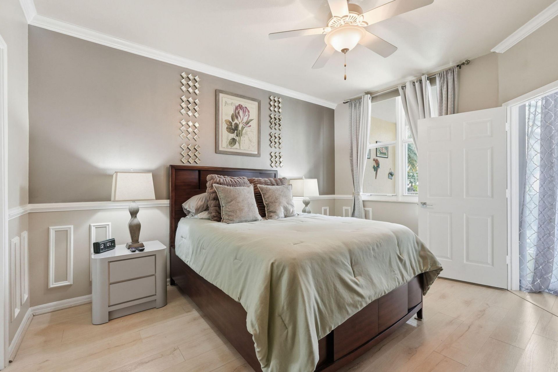 802 W Windward Way, Unit 304, Lantana, FL 33462 Photo