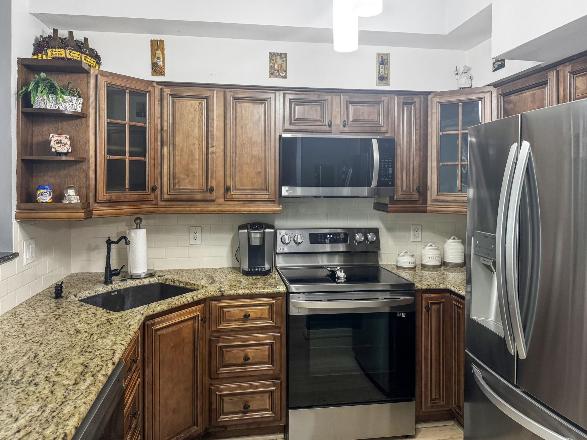 802 W Windward Way, Unit 304, Lantana, FL 33462 Photo