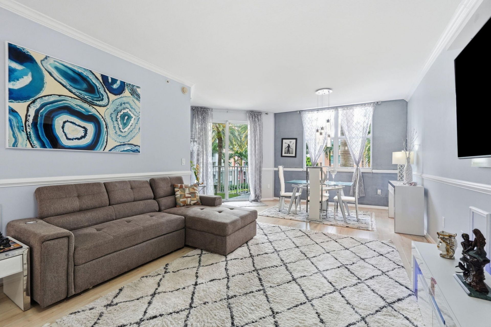802 W Windward Way, Unit 304, Lantana, FL 33462 Photo