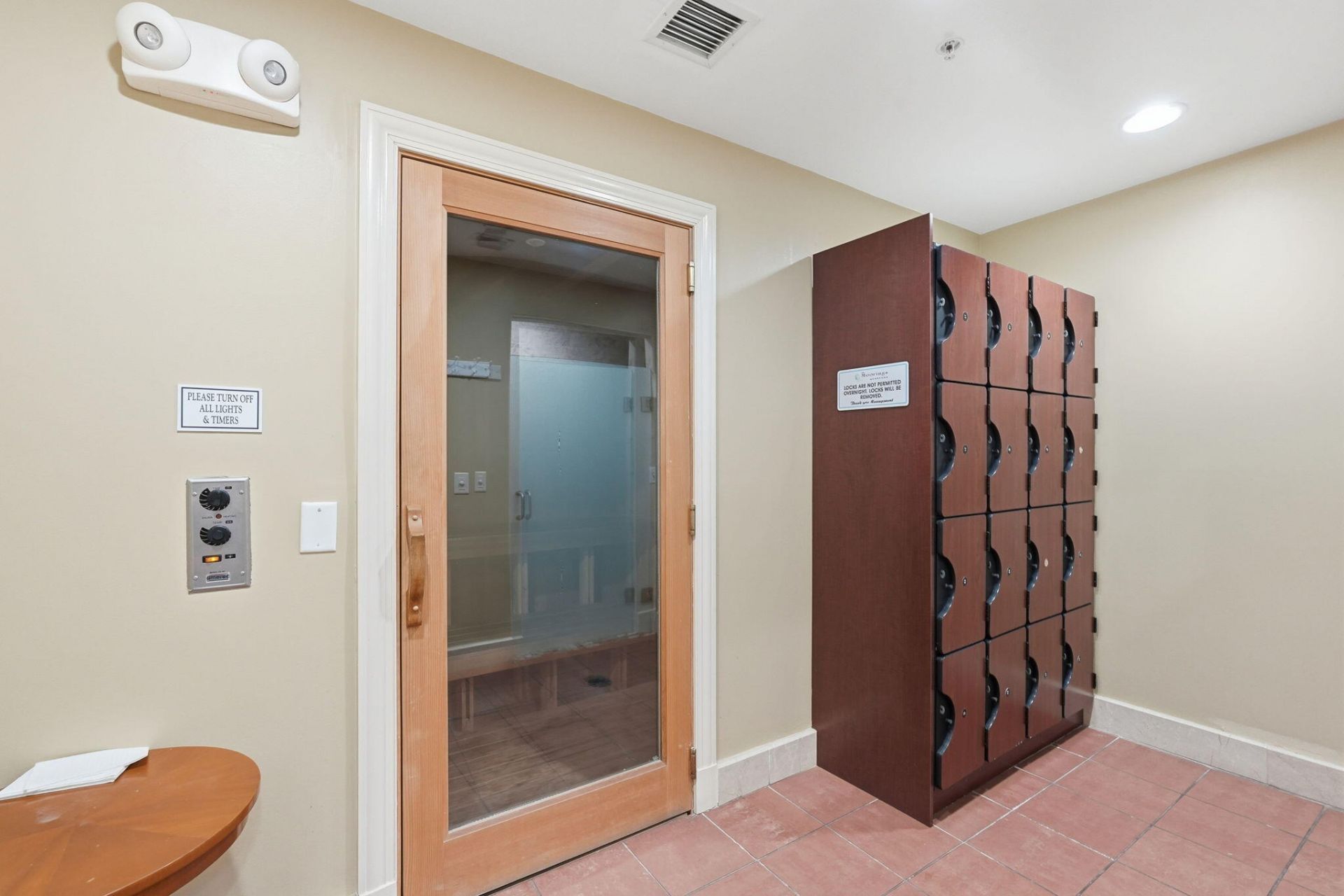 802 W Windward Way, Unit 304, Lantana, FL 33462 Photo