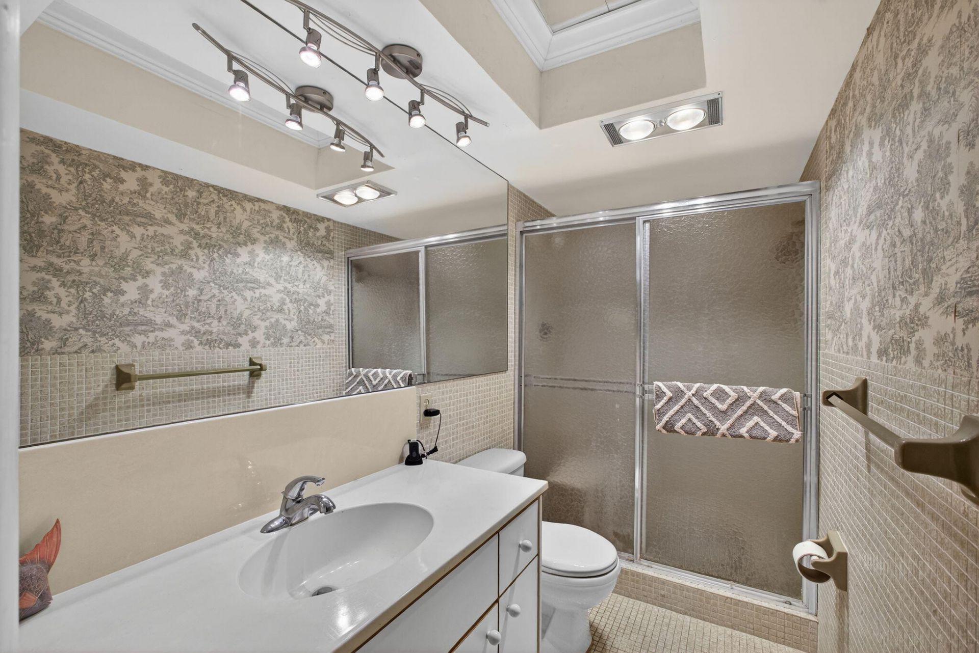 907 Marina Drive, Unit 404, North Palm Beach, FL 33408 Photo