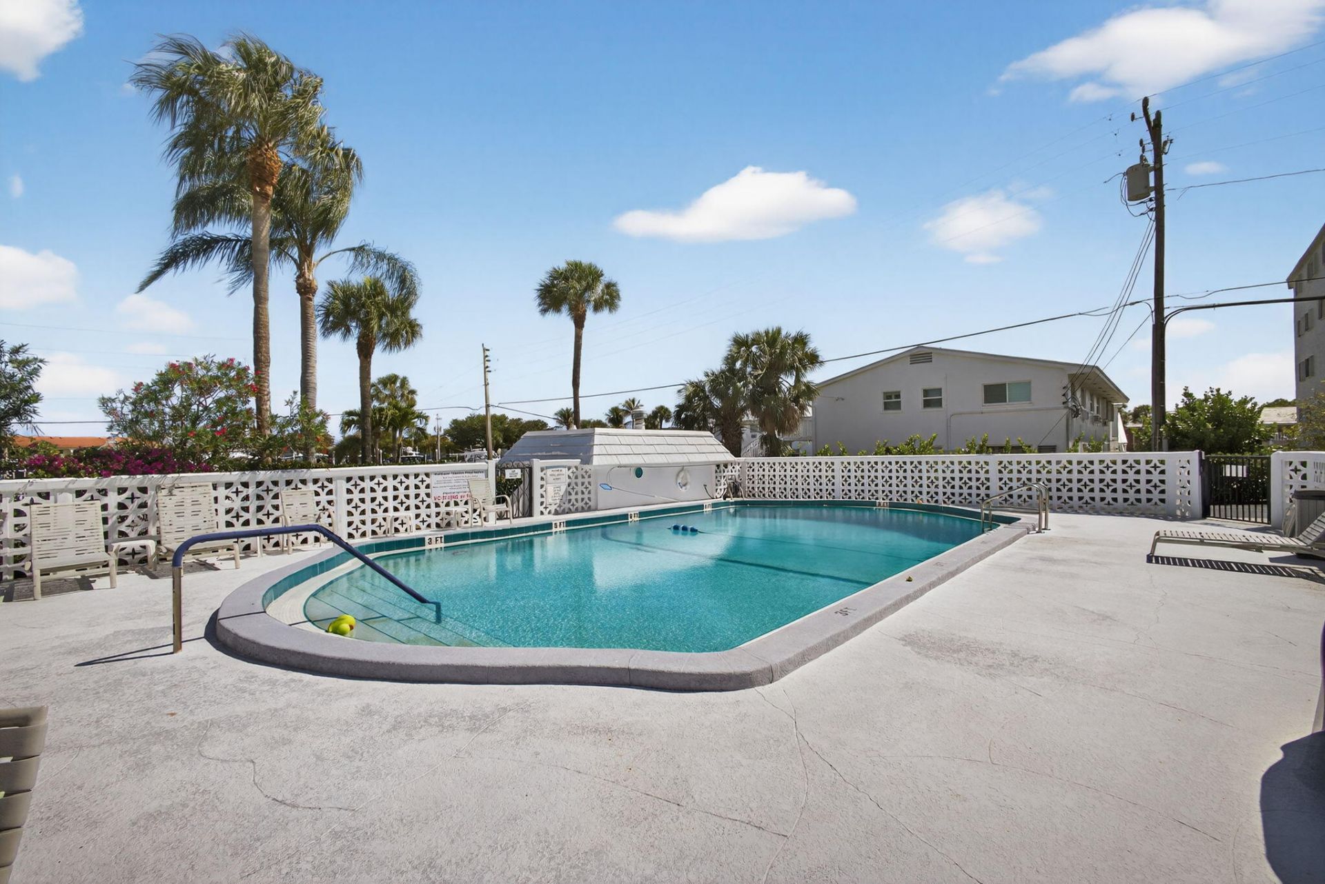 907 Marina Drive, Unit 404, North Palm Beach, FL 33408 Photo