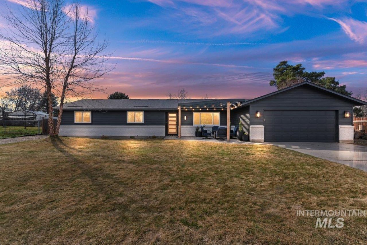 9147 W Wallowa Ct, Boise, ID 83709 Main Photo