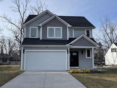 1430 Beachland Boulevard, Waterford Twp, MI 48328