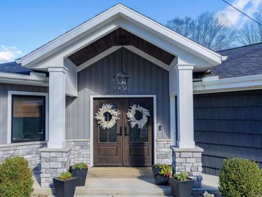 25955 Lake Drive, Elkhart, IN 46514