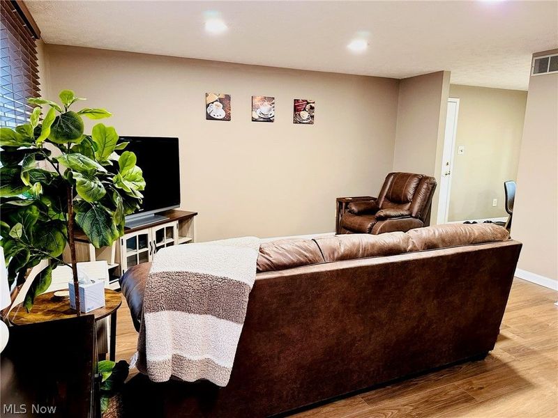 7666 Micawber , Warren, OH 44484 Photo 7