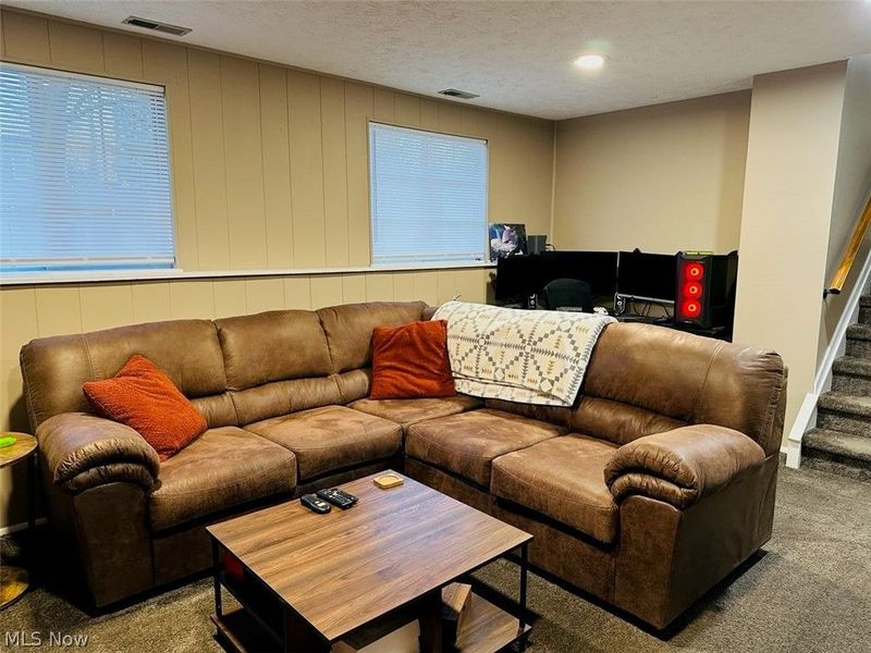 7666 Micawber , Warren, OH 44484 Photo 9