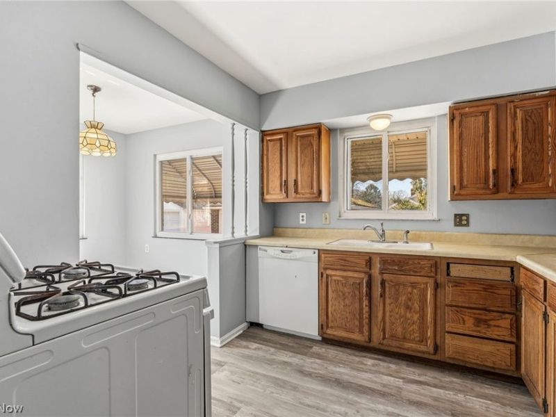 2340 10th Street , Cuyahoga Falls, OH 44221 Photo 7