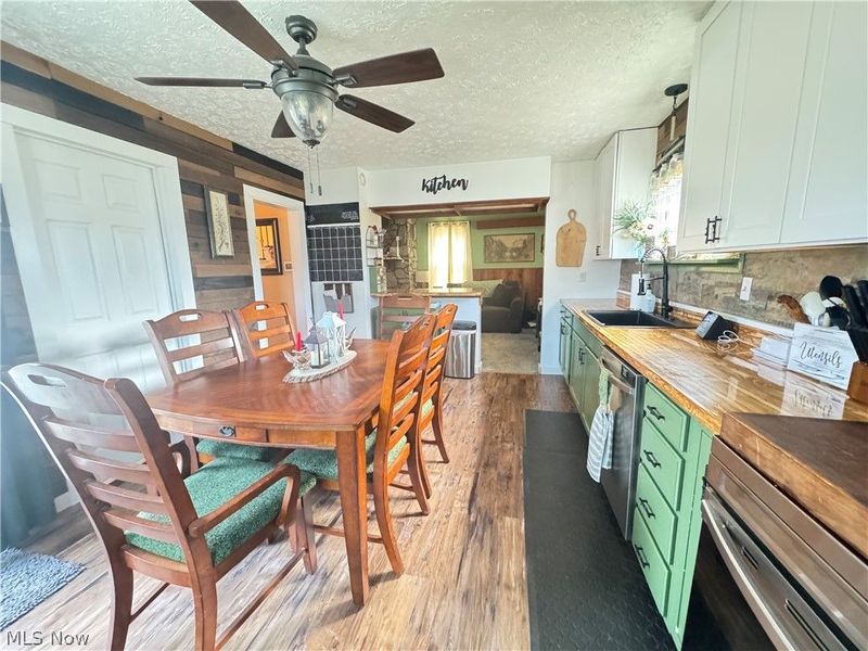 1047 Howell Avenue , East Palestine, OH 44413 Photo 11