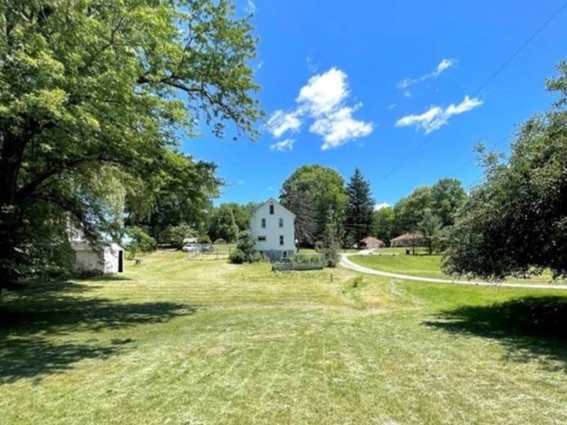 1047 Howell Avenue , East Palestine, OH 44413 Photo 18