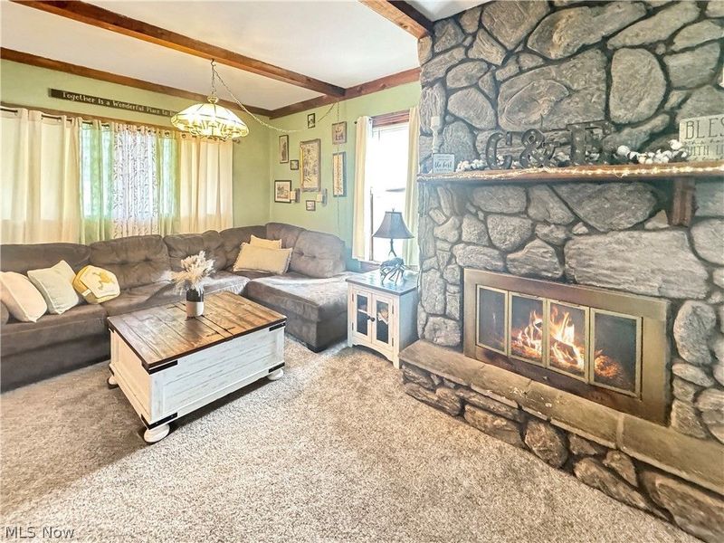 1047 Howell Avenue , East Palestine, OH 44413 Photo 5