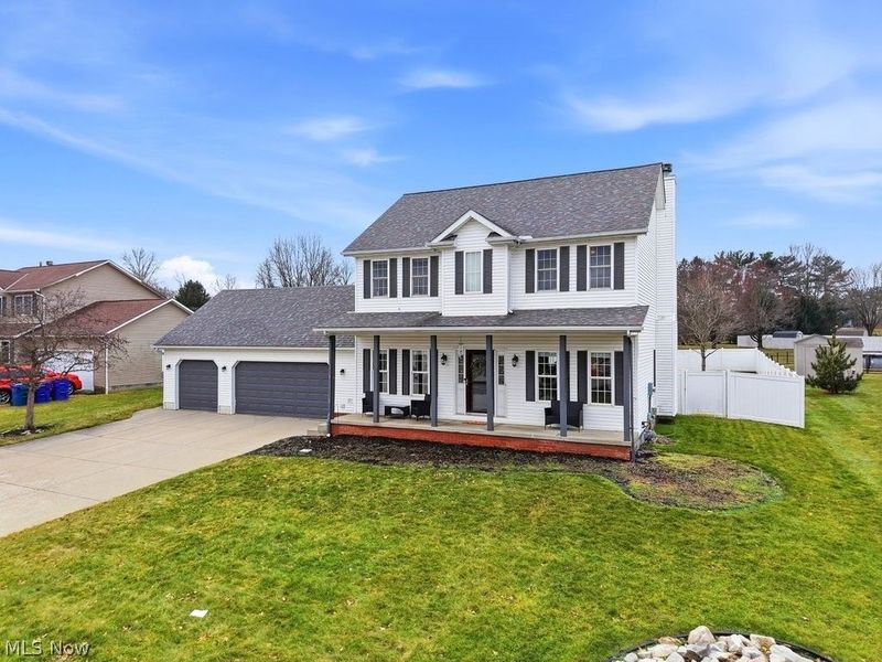 5271 Aspen Meadow Drive, Ravenna, OH 44266 Photo 2