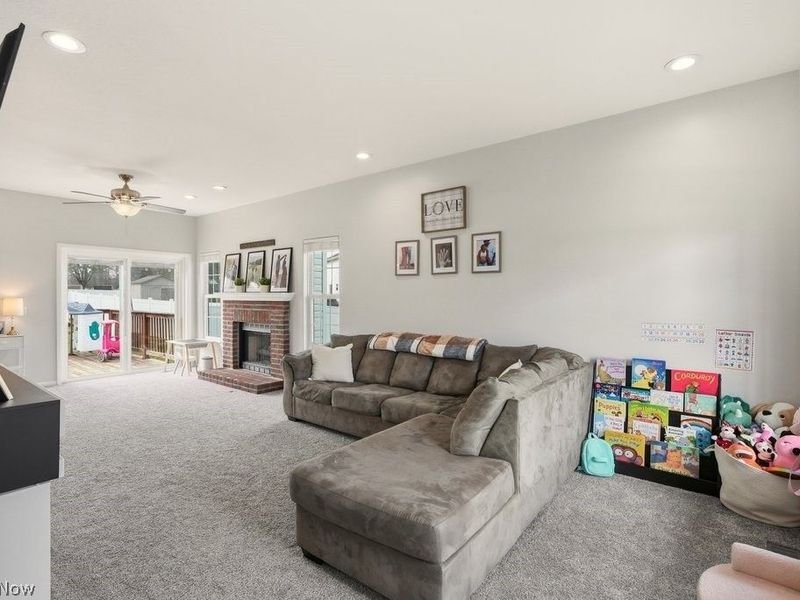 5271 Aspen Meadow Drive, Ravenna, OH 44266 Photo 8