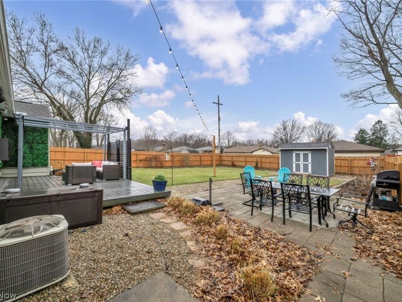 7048 Oakwood Road, Parma Heights, OH 44130 Photo 23