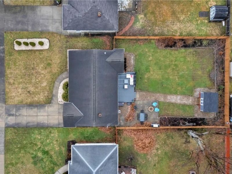 7048 Oakwood Road, Parma Heights, OH 44130 Photo 27