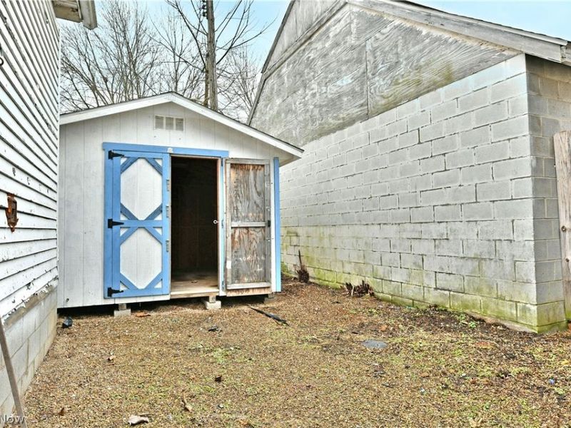 642 St Clair Avenue , Warren, OH 44483 Photo 11