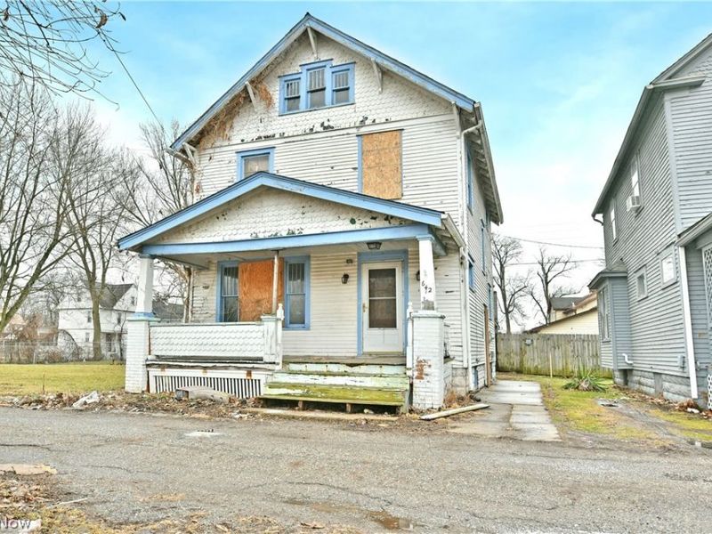 642 St Clair Avenue , Warren, OH 44483 Photo 2