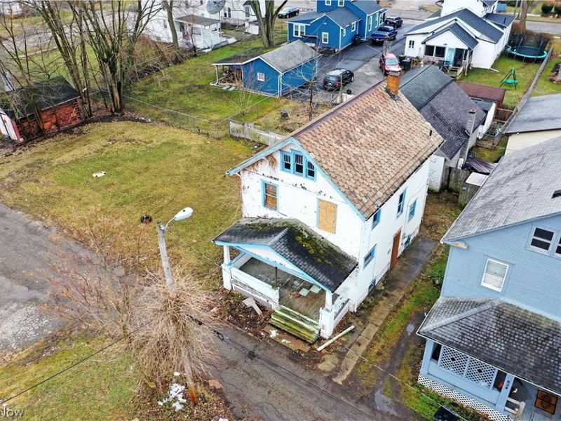 642 St Clair Avenue , Warren, OH 44483 Photo 5