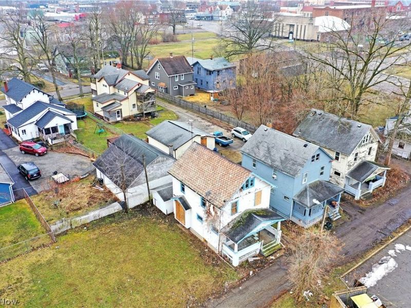 642 St Clair Avenue , Warren, OH 44483 Photo 6