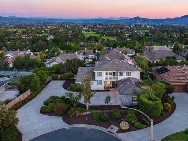 1725 Continental Lane , Escondido, CA 92029