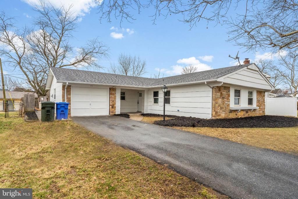 111 HAZELWOOD CIRCLE Willingboro, NJ 