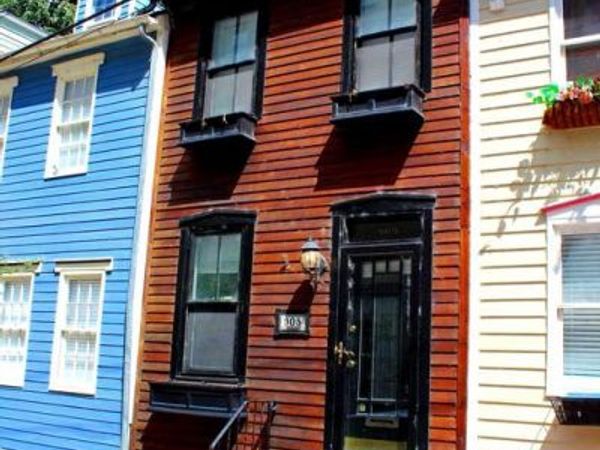 905 CAPITAL STREET, HARRISBURG, PA 17102