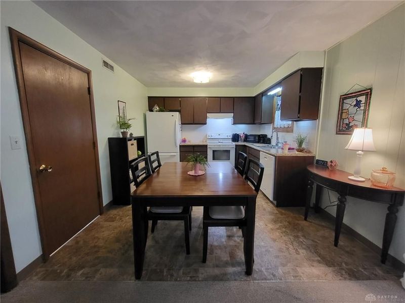 422 Southbrook Drive, Greenville, OH 45331 Photo 10