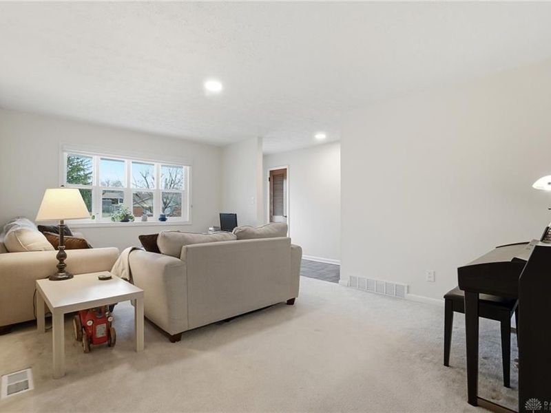 4324 Clarendon Drive, Kettering, OH 45440 Photo 10