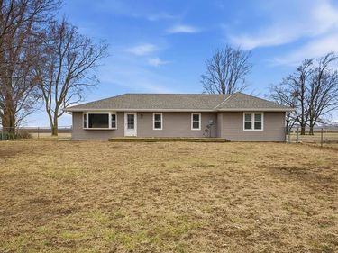 7166 State Route T Highway, Amazonia, MO 64421