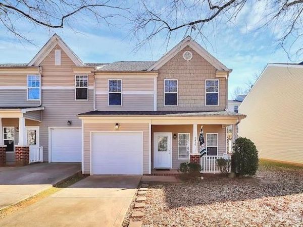 5426 Franklin Springs Circle , Charlotte, NC 28217