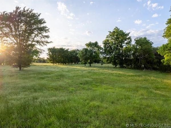 14 S 4420 Road , Vinita, OK 74301