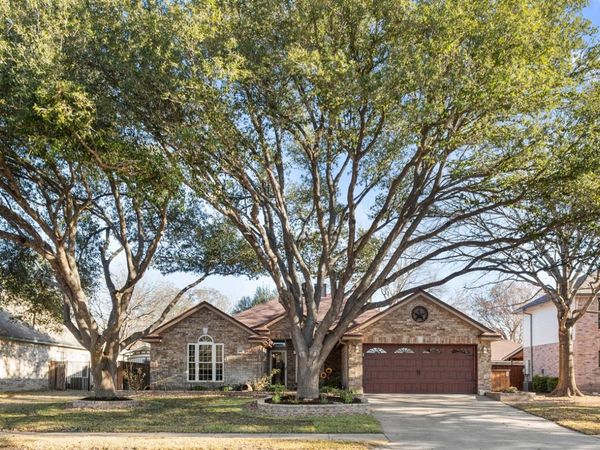 506 Cedar LN , Pflugerville, TX 78660