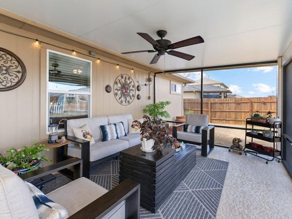 507 Luna Vista DR, Hutto, TX 78634