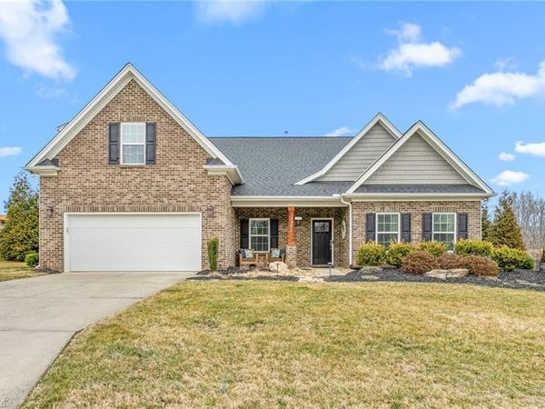 3305 Waterford Glen Lane, Clemmons, NC 27012