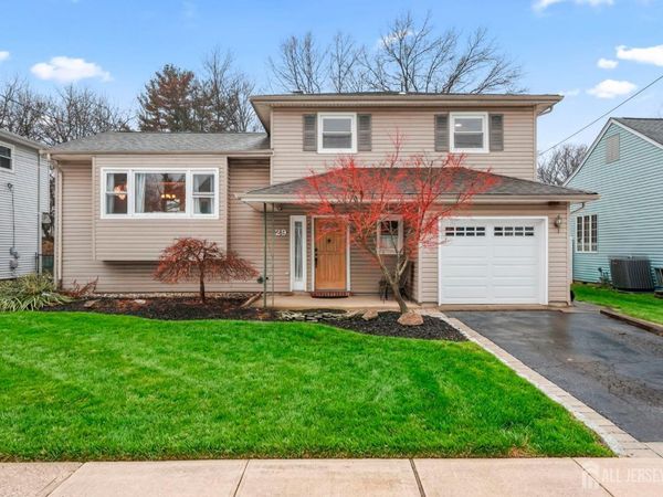 29 Hollywood Drive , Woodbridge, NJ 07095