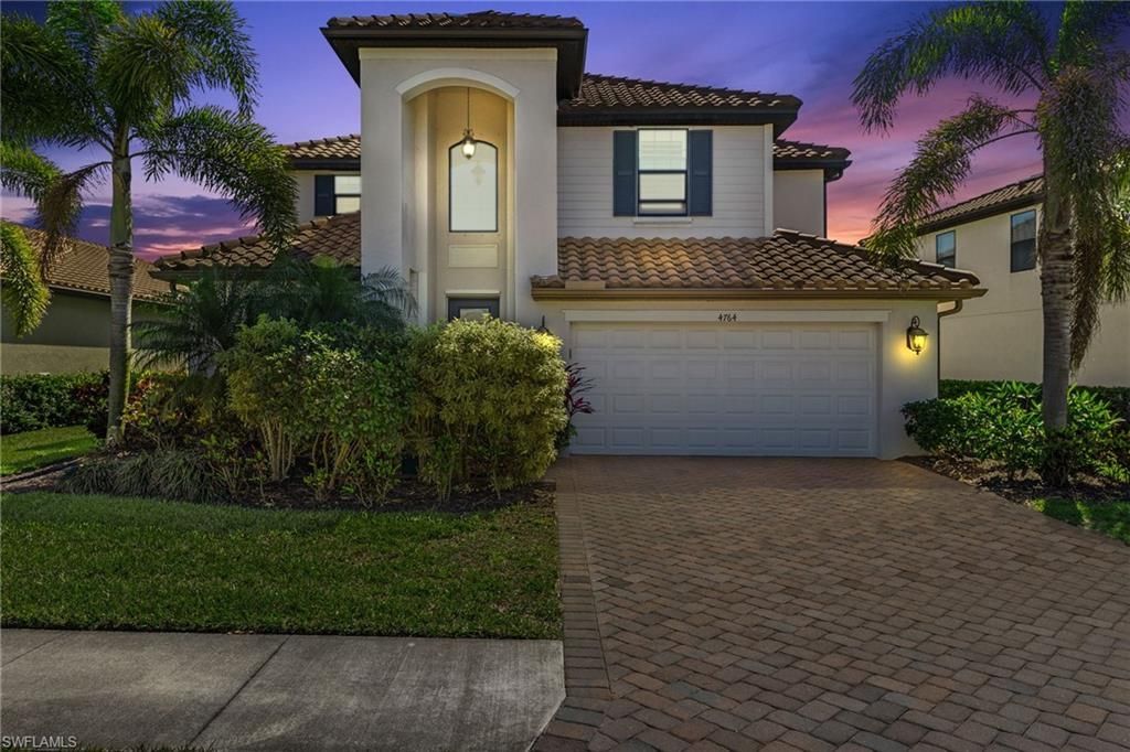 4764 Formosa Dr, Naples, FL 34119 Main Photo