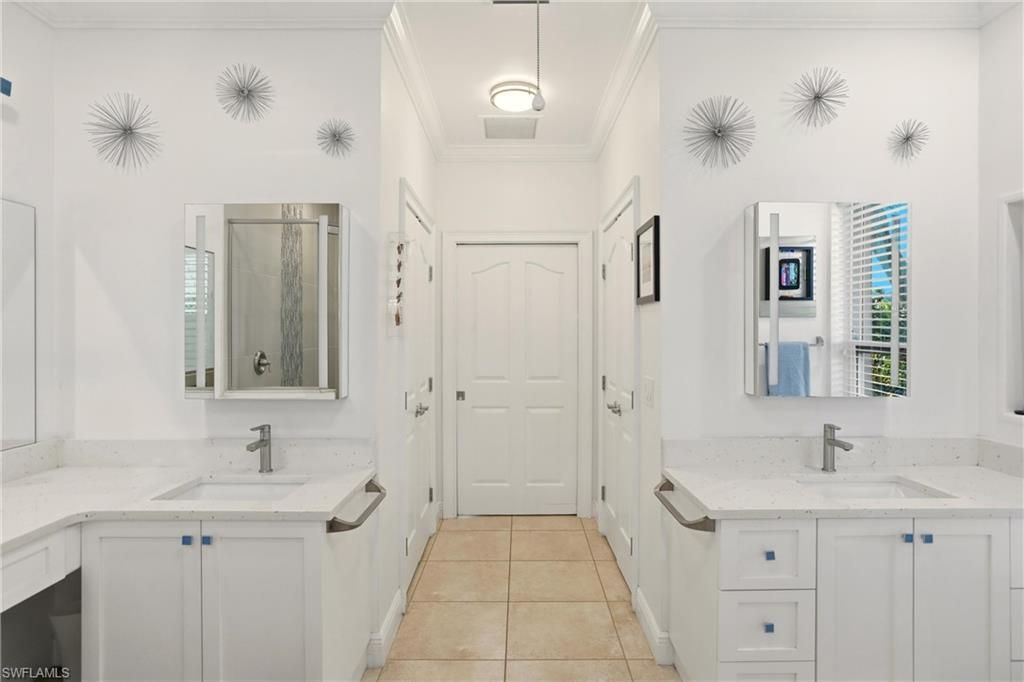 11180 Phoenix Way, Naples, FL 34119 Photo