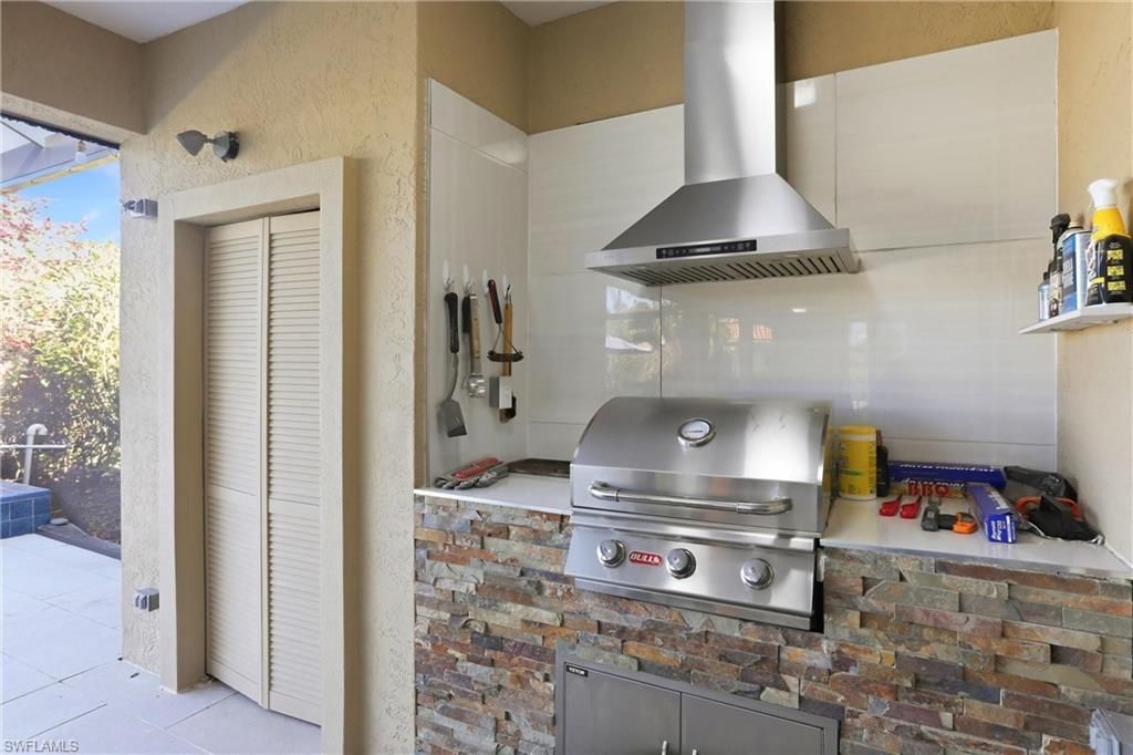 11180 Phoenix Way, Naples, FL 34119 Photo