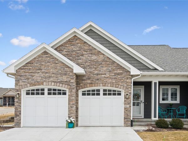 2885 Crimson Lane, Unit A, Coralville, IA 52241