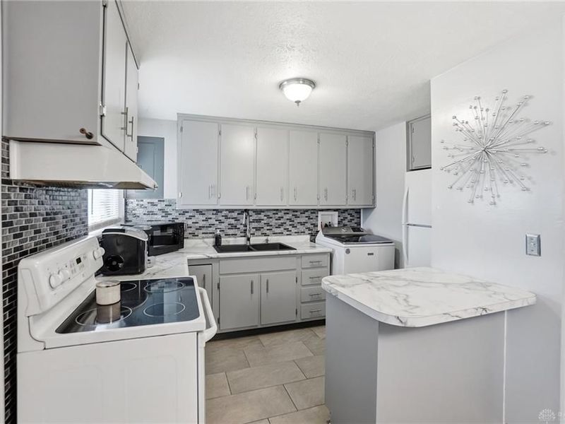 4642 Kautz Drive, Huber Heights, OH 45424 Photo 10