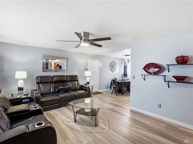 4642 Kautz Drive, Huber Heights, OH 45424 Photo 7