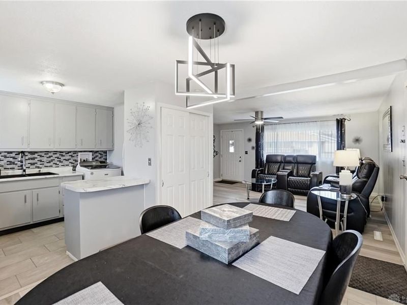 4642 Kautz Drive, Huber Heights, OH 45424 Photo 9