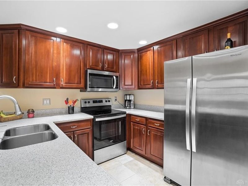 1800 Washington Creek Lane, Dayton, OH 45458 Photo 12